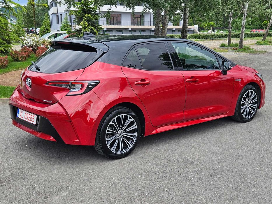 2019 Toyota Corolla hibrid, faruri LED,  bord digital, RAR efectuat