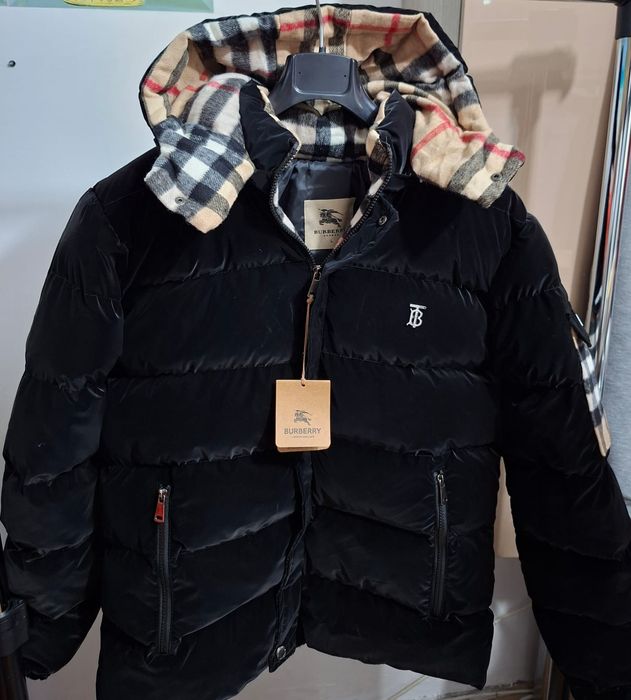 Geaca  Burberry calitate premium garantata