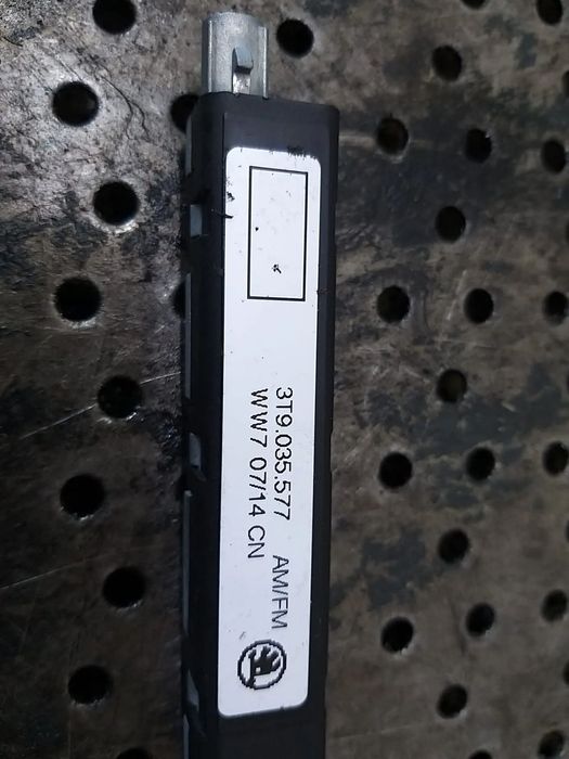 Amplificator antena skoda superb 2 3t facelift 3t9035577