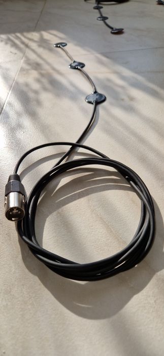 Doze tambal vioara chitara cobza mandolina tarabana braci contrabas