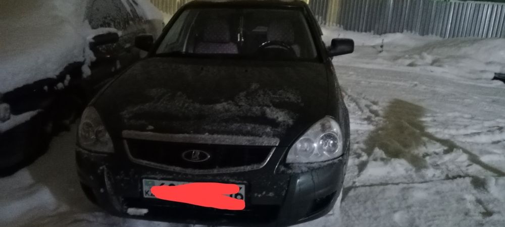 Продам Приору живую