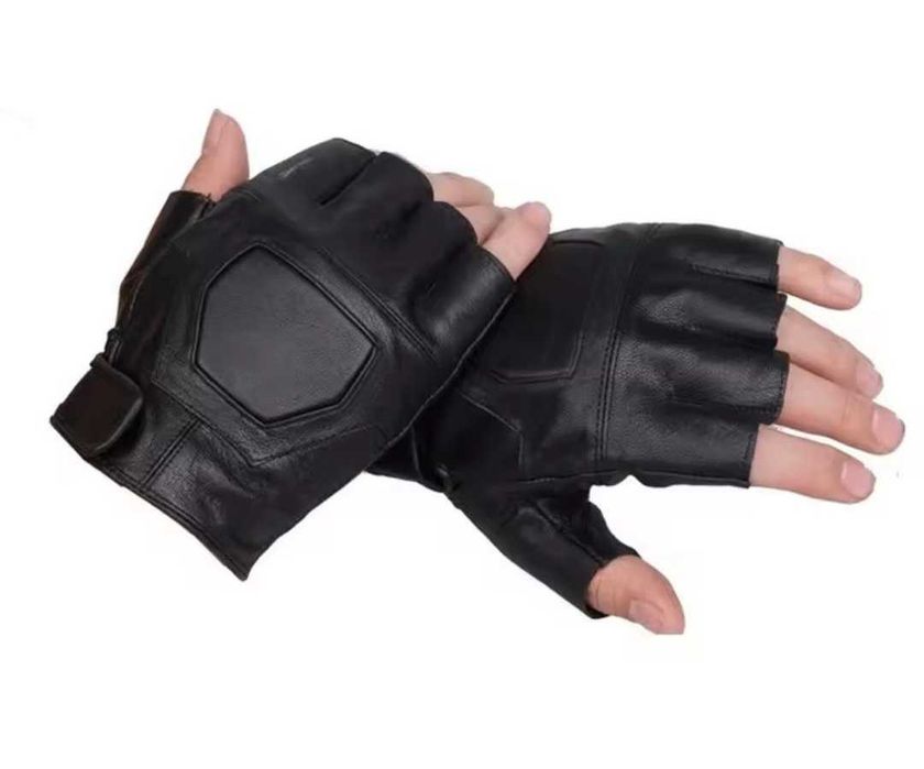 Manusi de condus piele ecologica mărimi S,M,L Unisex