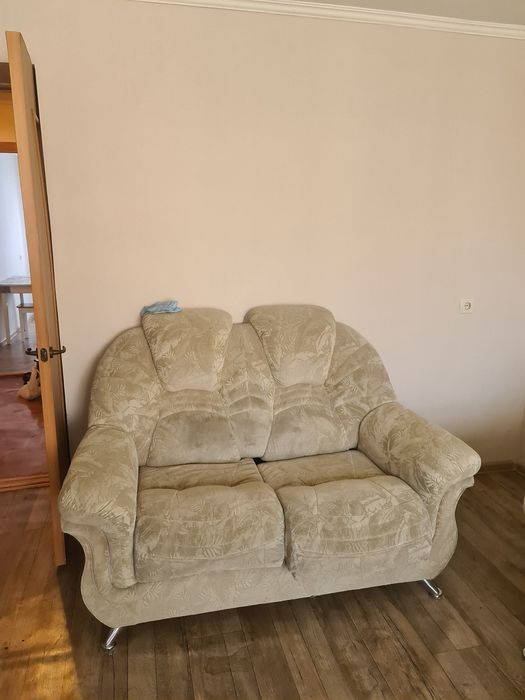 Продам мягкую мебель 3+2+1