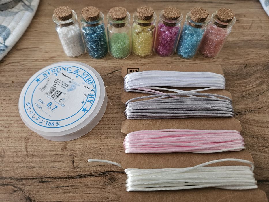 Комплект с материали за правене на бижута