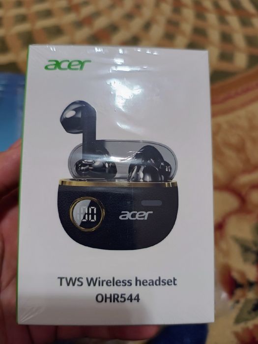 Наушник сатылады