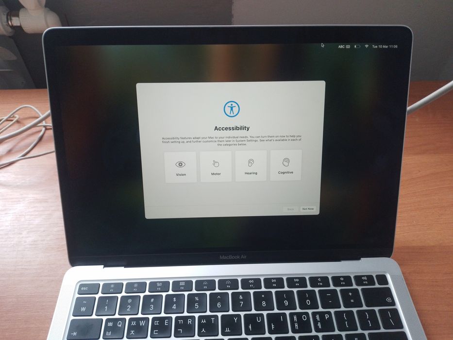 Macbook air 13,3
