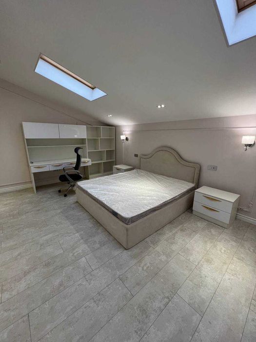 Улица Тараса Шевченко! Сдается новая 5-х комнатная квартира!