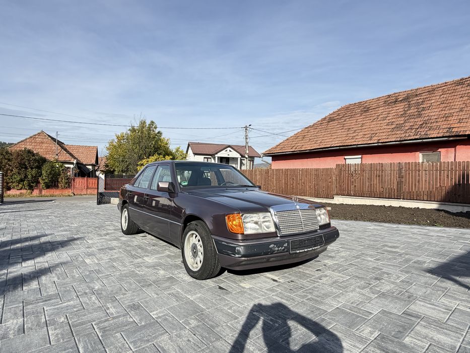 MERCEDES-BENZ E-Class 1991 — imagine 3
