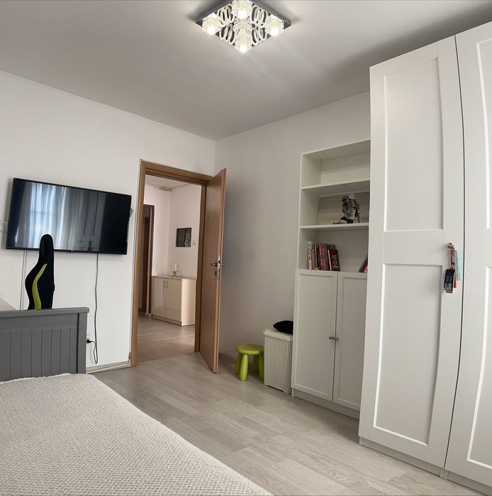 Vanzare apartament 4 camere