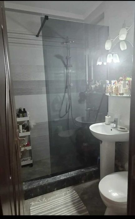 De vanzare apartament