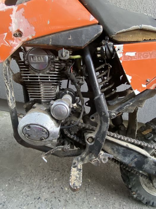 Vand cros 200 cc 4 timpi