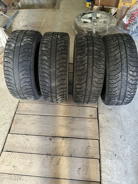 Продам авторезину 235/60 R 18 б/у