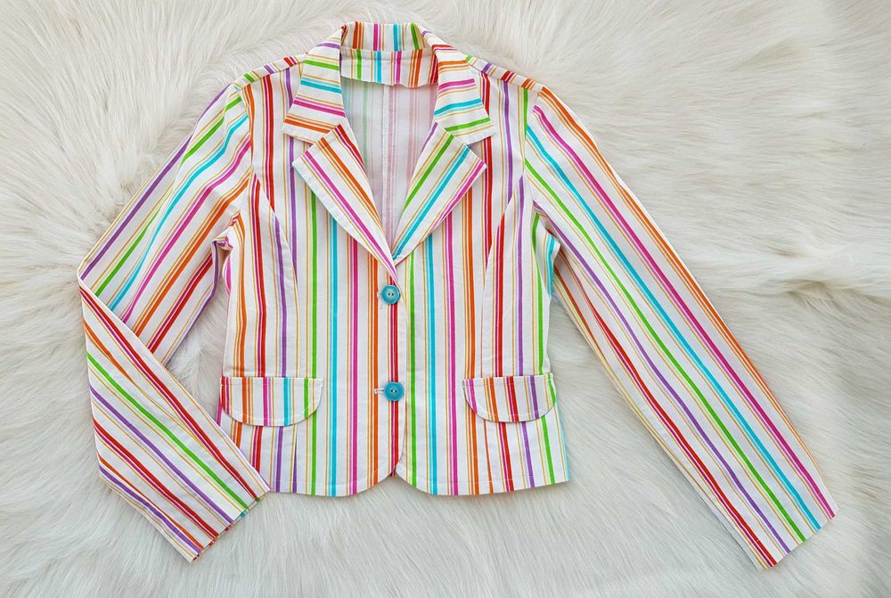 Дамско сако размер S-M