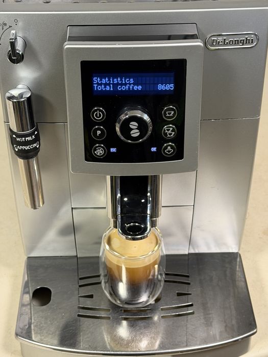 Кафемашина кафе автомат delonghi magnifica  с гаранция