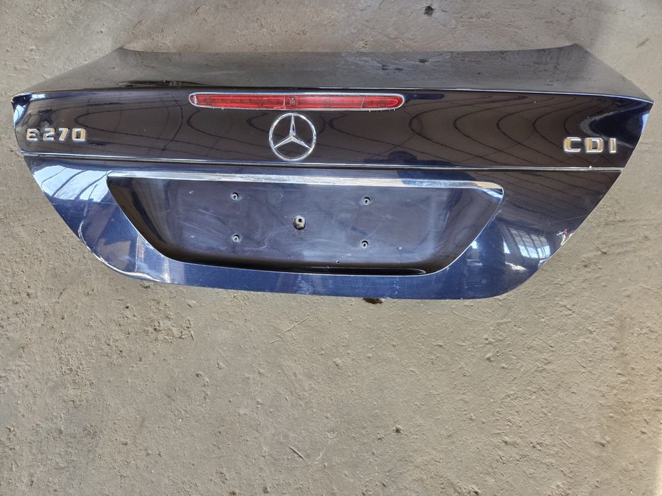 Заден капак за Mercades W211 E-class Мерцедес Е клас