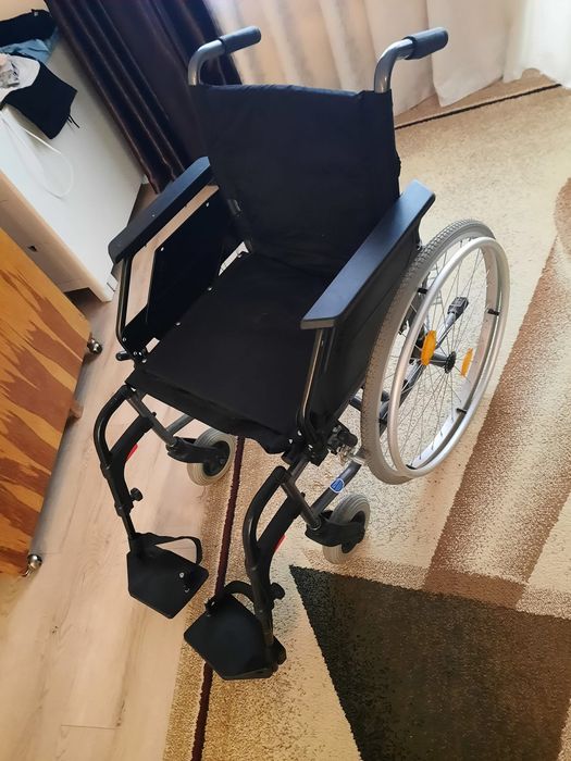 Scaun handicap+ cadru + baston