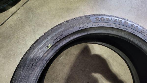 265/35/21 Continental 2бр