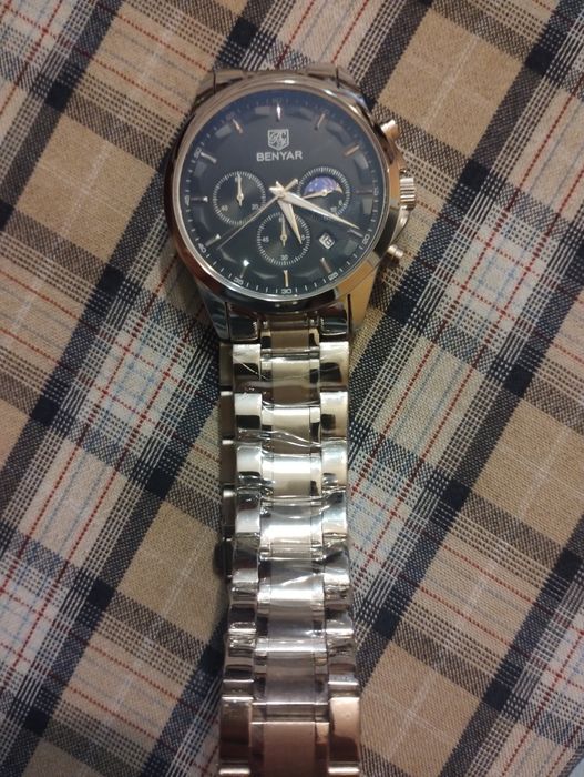 Часовник "Benyar"