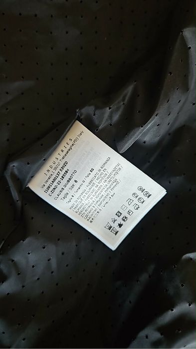 Geaca Moncler nr 6 XXL noua originala