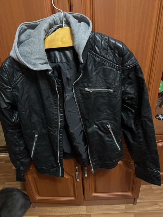 Куртка H&M уни .