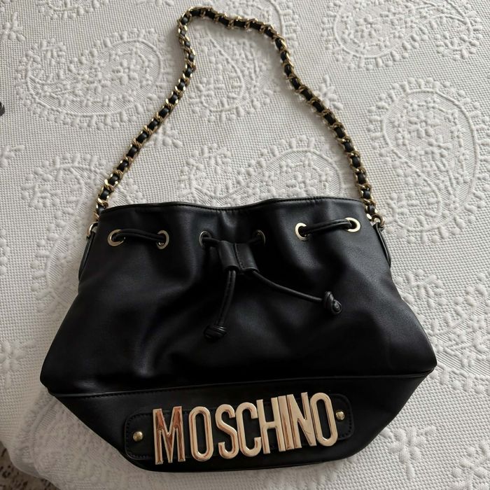 Чантс на Moschino