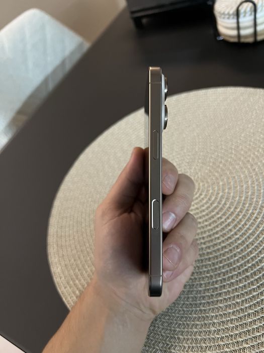 iPhone 16 Pro 128GB Desert Titanium - Отлично състояние