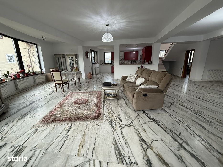 Vila Delux P+1 cu terasă și garaj + teren intravilan 783mp