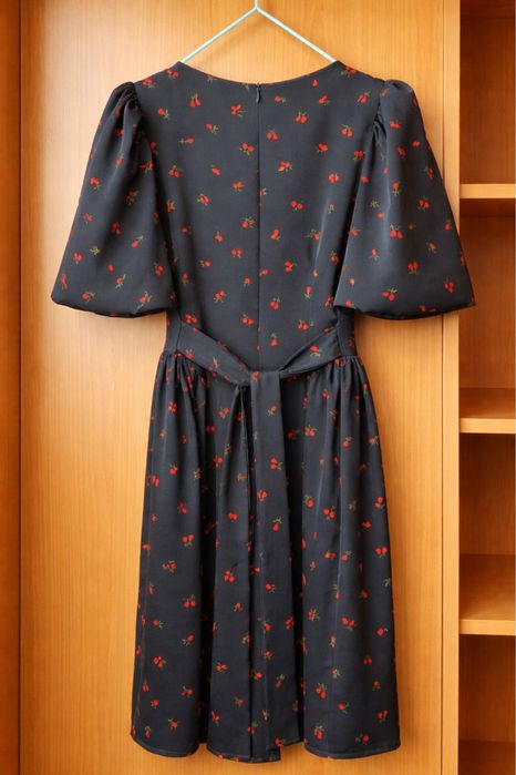 Платья по 5000 тенге