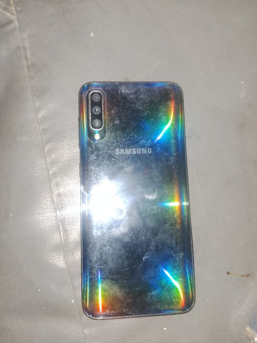 Продам самсунг А50