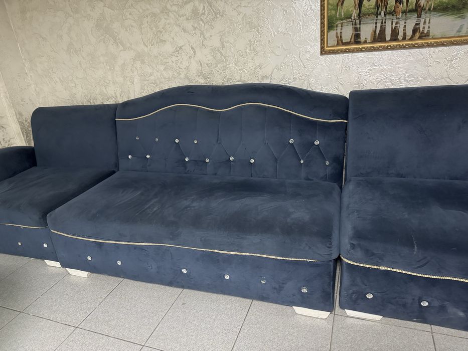 Диван.              бу