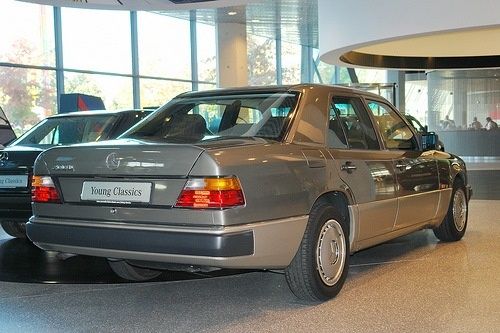 Багажник w124 дорест