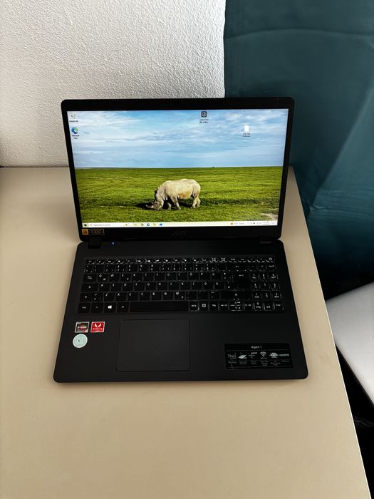 Acer •Amd Ryzen 5 •16Gb • 512• Taste luminate• Stare excelenta