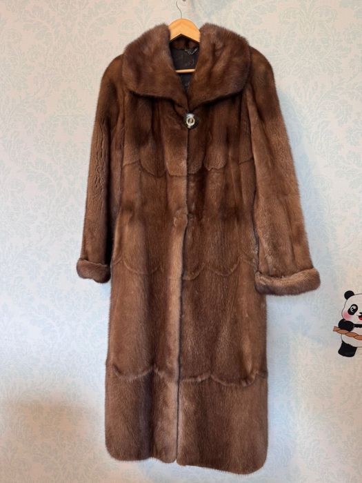 Продам норковую шубу