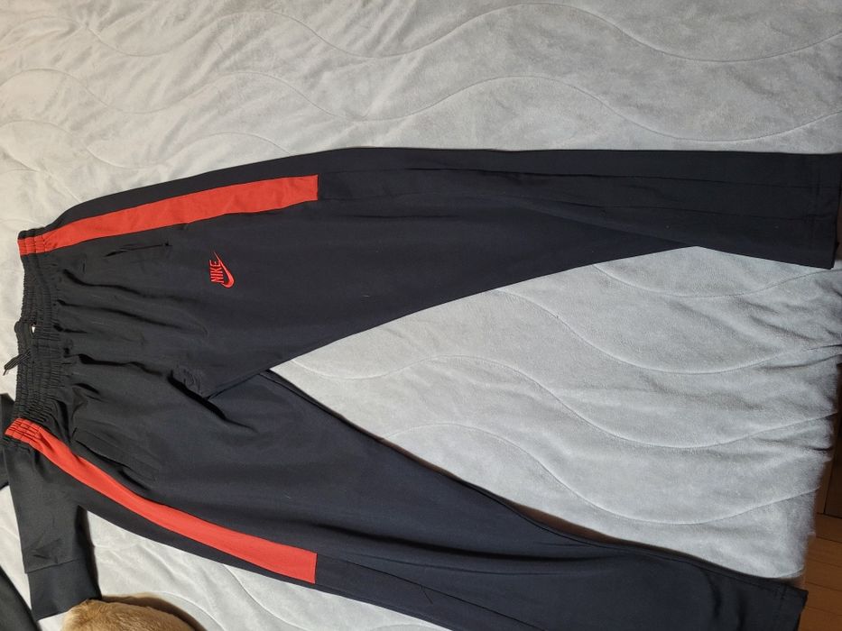 Спортен екип на NIKE