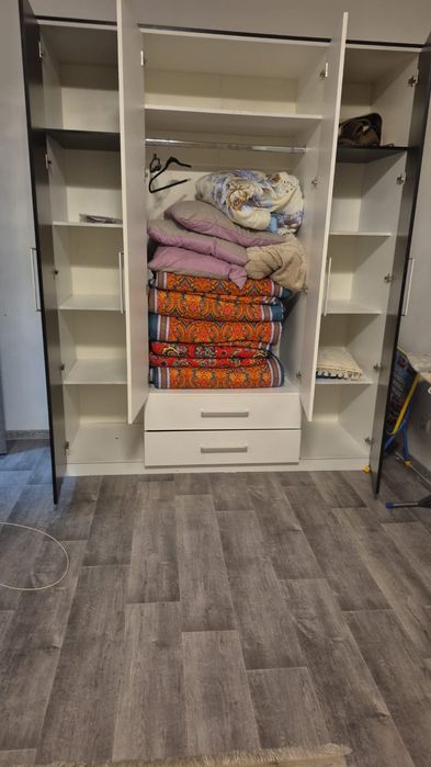 Продам шифонер в хорошем состоянии