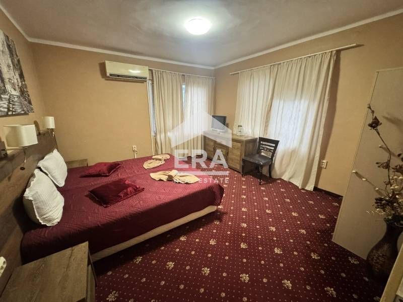 Ексклузивно! Четиристаен апартамент за продажба на ул."Княз Батенберг"