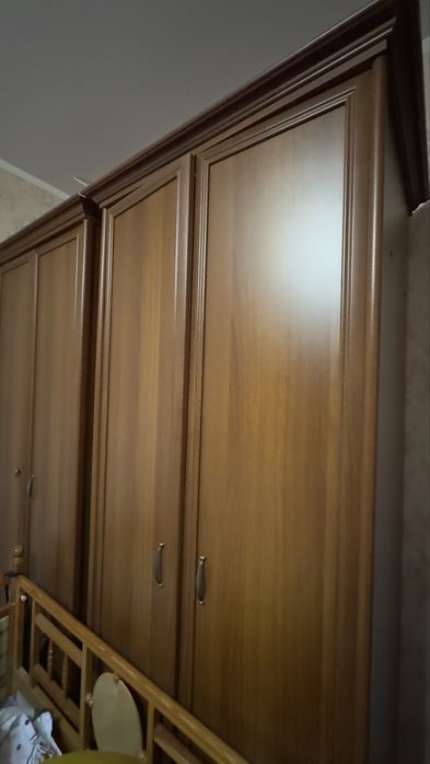 Спальный гарнитур