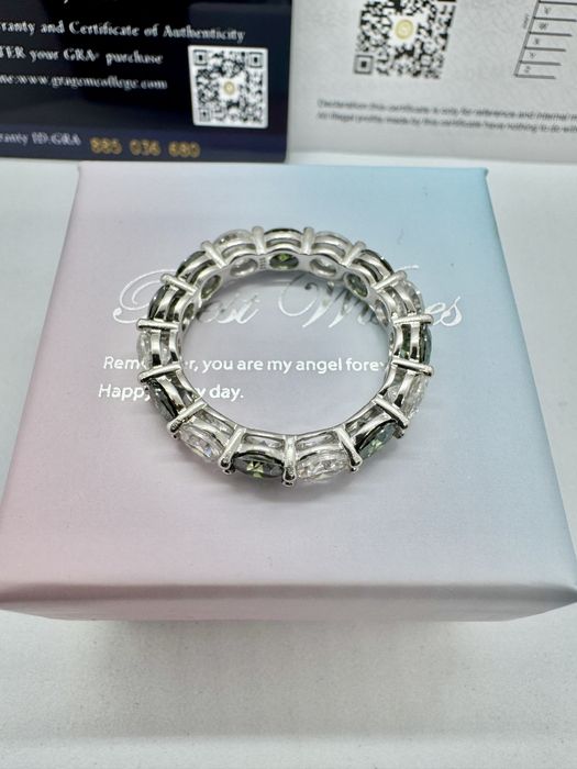 Сребърен пръстен с мойсанит (Диамант) 7.5 карата