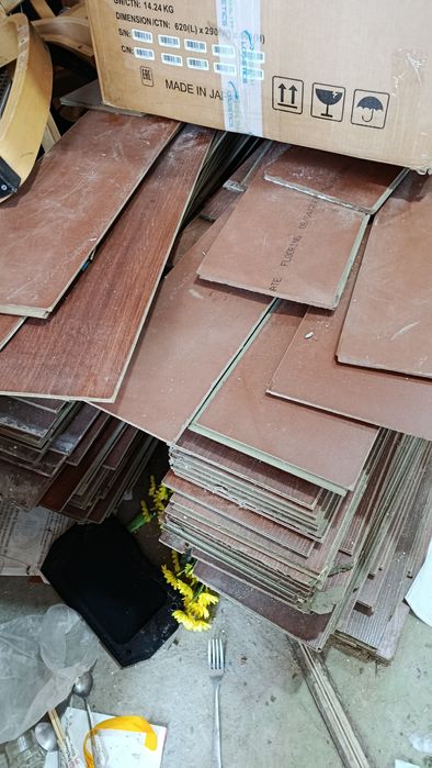 Ламинат бу два цвета