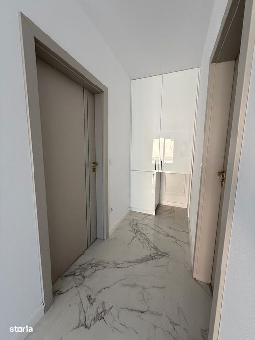 BLOC NOU, Str. Brândușelor–Ap. 3 camere, curte privata, loc de parcare