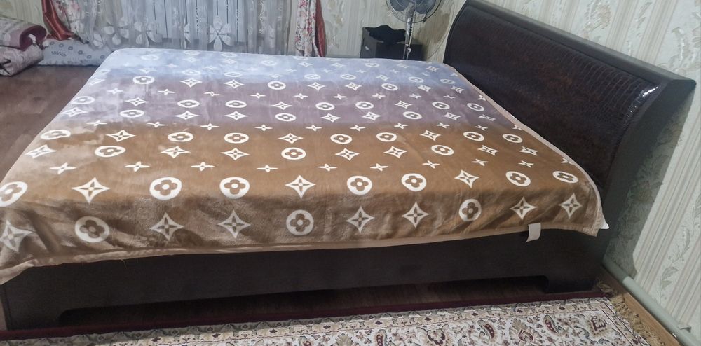 Спальный гарнитур в комплекте