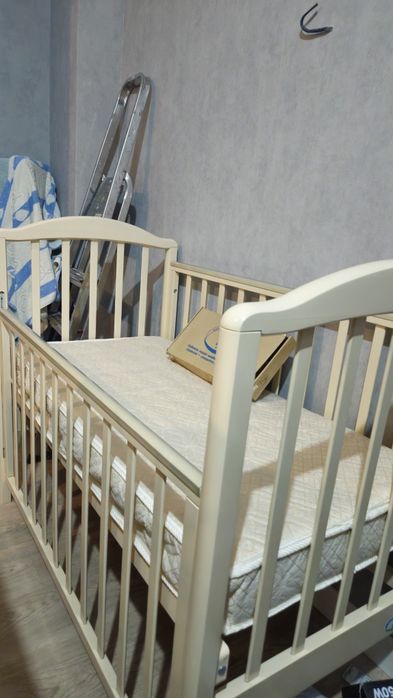 Отдам кроватку манеж