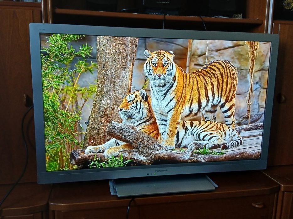 Panasonic lcd 42 инча