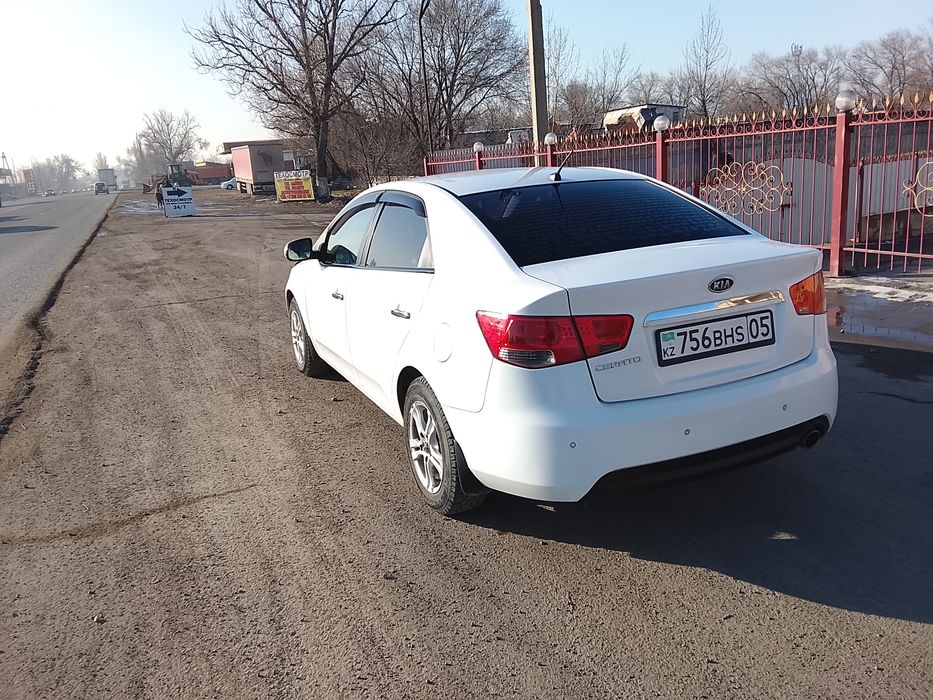 Срочно продам машину