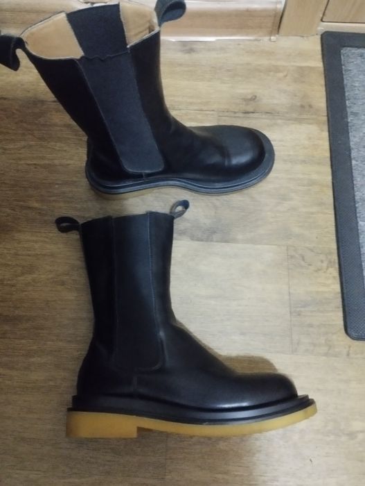 Продам сапожки Челси