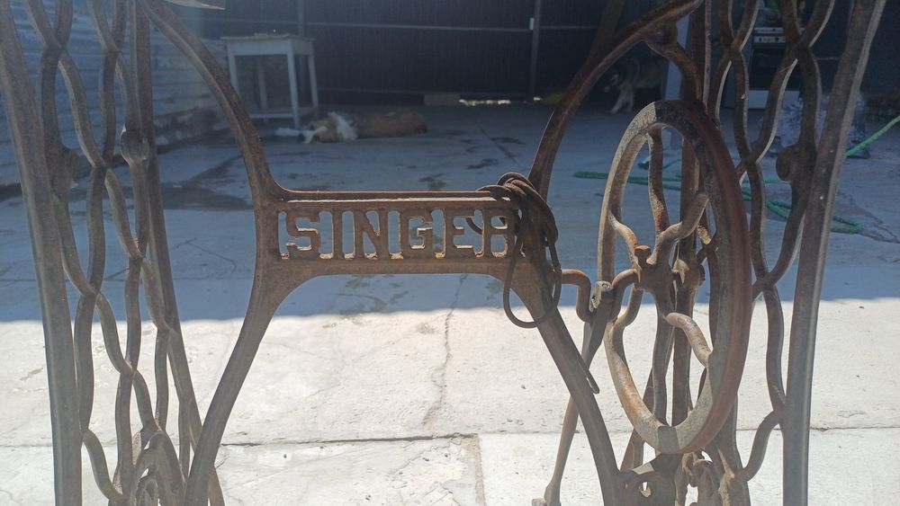 Швейная машина singer