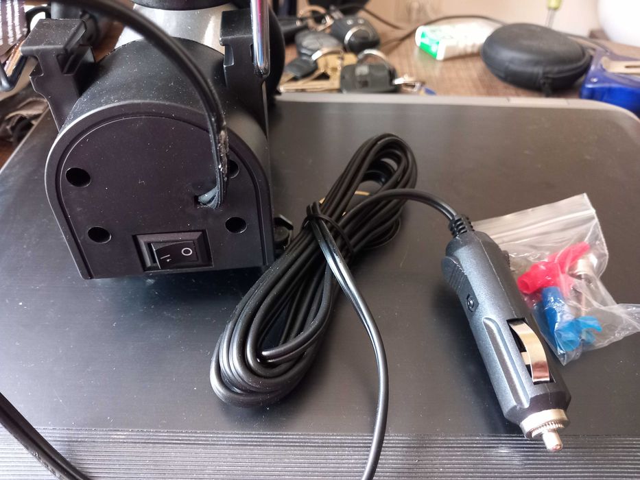 Compresor auto si uz casnic. La bricheta. Nou!