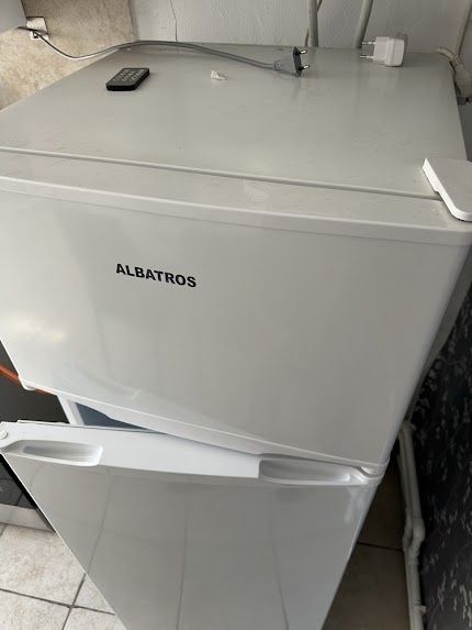 Frigider cu Congelator Albatros – Stare foarte buna