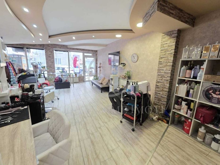 Продава се Магазин в Пловдив, Кършияка - 109 кв.м за 1253 €/кв.м - Снимка #2