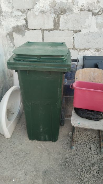 Мусор контейнер сатылады